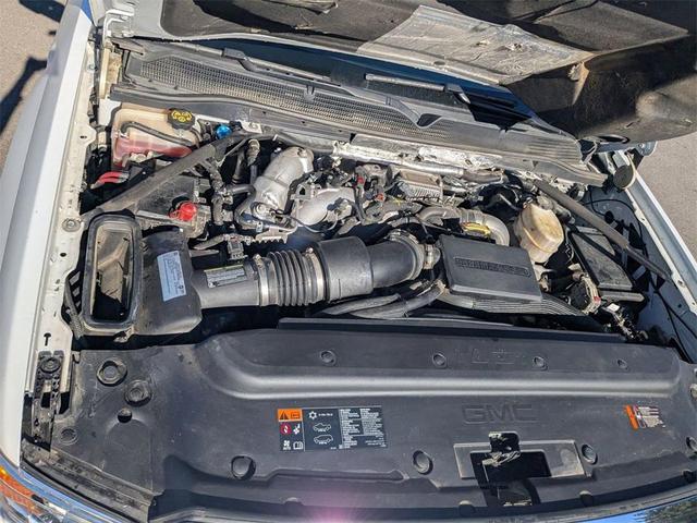 Photo of 2019 White Frost Tricoat GMC Sierra 2500