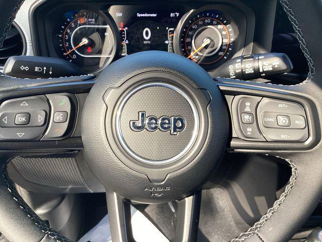 Photo of 2025 Granite Crystal Metallic Clearcoat Jeep Wrangler