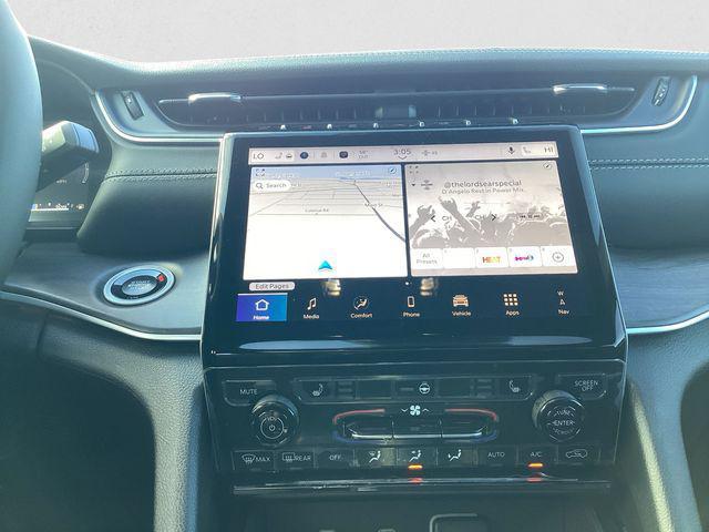 Photo of 2025 Velvet Jeep Grand Cherokee