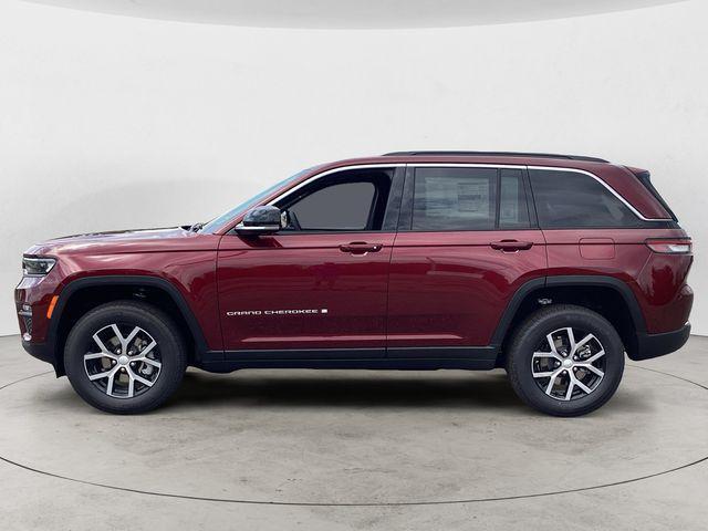 Photo of 2025 Velvet Jeep Grand Cherokee