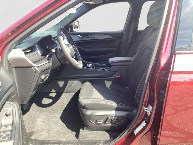 Photo of 2025 Velvet Jeep Grand Cherokee L
