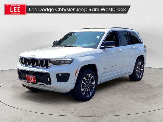 Photo of 2025 Bright White Clearcoat Jeep Grand Cherokee