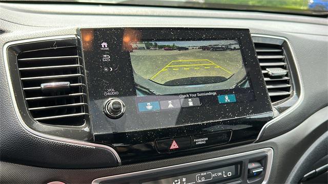 Photo of 2022 Lunar Silver Metallic Honda Passport