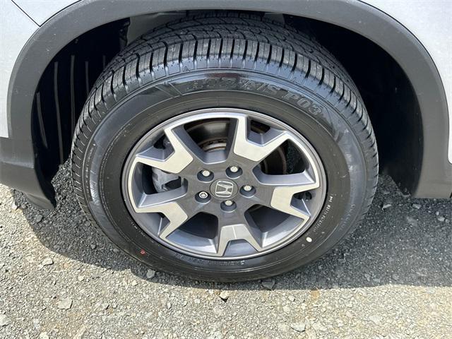 Photo of 2022 Lunar Silver Metallic Honda Passport