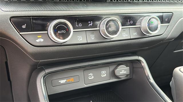 Photo of 2026 Crystal Black Pearl Honda CR-V Hybrid