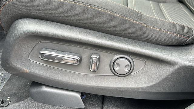 Photo of 2026 Crystal Black Pearl Honda CR-V Hybrid