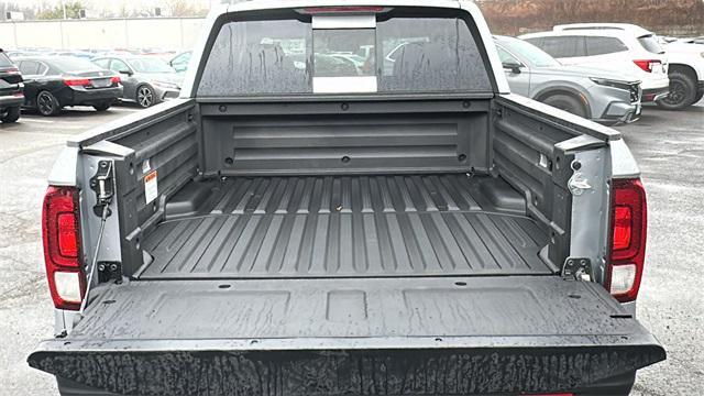 Photo of 2025 Solar Silver Metallic Honda Ridgeline