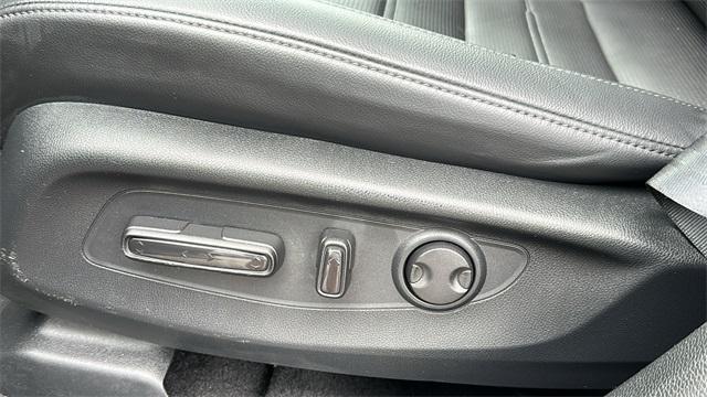 Photo of 2024 Crystal Black Pearl Honda CR-V