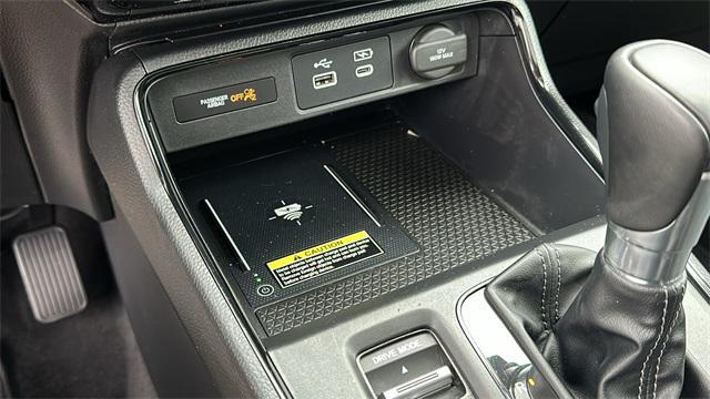 Photo of 2024 Crystal Black Pearl Honda CR-V