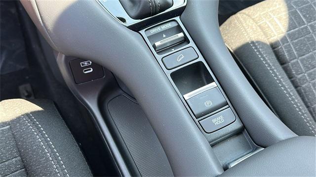 Photo of 2026 Gray Honda HR-V