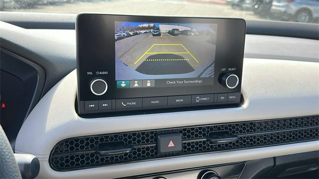 Photo of 2025 Platinum White Pearl Honda HR-V