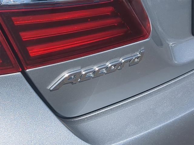 Photo of 2017 Lunar Silver Metallic Honda Accord