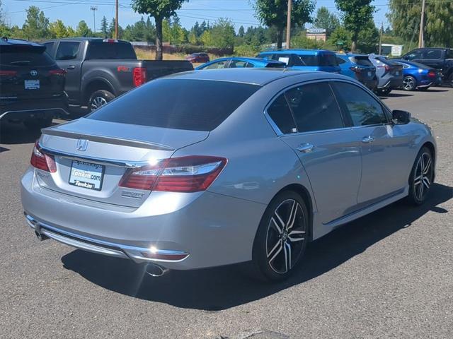 Photo of 2017 Lunar Silver Metallic Honda Accord