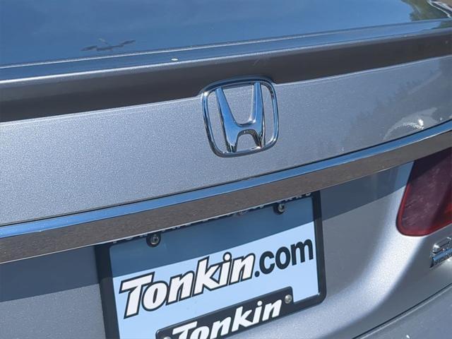 Photo of 2017 Lunar Silver Metallic Honda Accord
