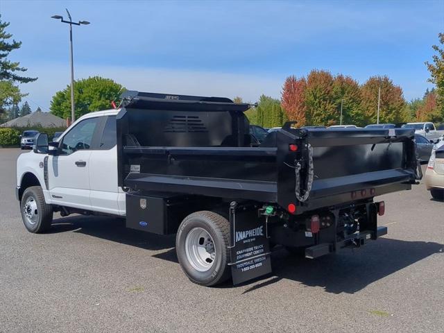 Photo of 2024 Oxford White Ford F-350