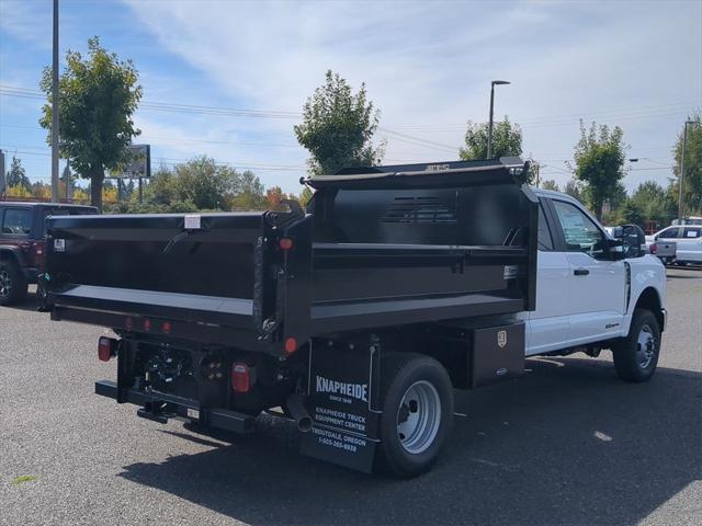 Photo of 2024 Oxford White Ford F-350