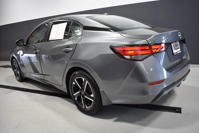 Photo of 2025 Gun Metallic Nissan Sentra
