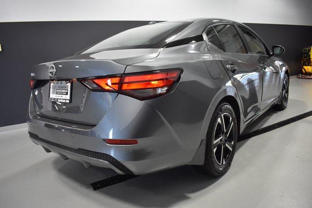 Photo of 2025 Gun Metallic Nissan Sentra
