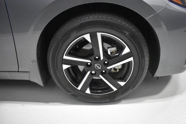 Photo of 2025 Gun Metallic Nissan Sentra