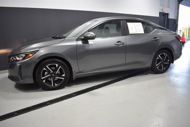Photo of 2025 Gun Metallic Nissan Sentra
