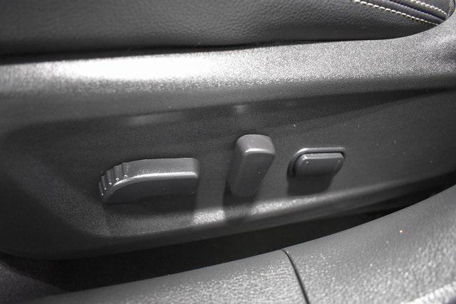 Photo of 2022 Super Black Clearcoat Nissan Altima