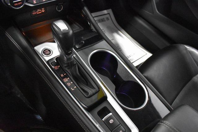 Photo of 2022 Super Black Clearcoat Nissan Altima