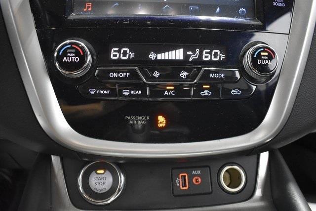 Photo of 2018 Magnetic Black Metallic Nissan Murano