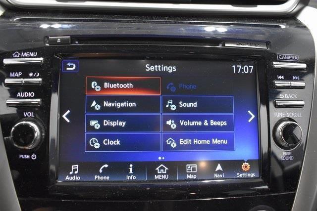 Photo of 2018 Magnetic Black Metallic Nissan Murano
