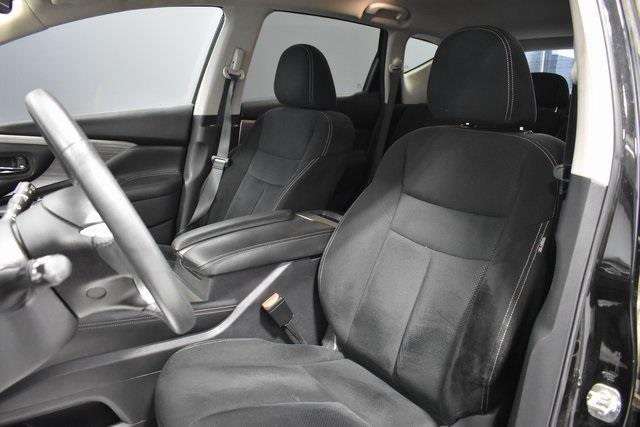 Photo of 2018 Magnetic Black Metallic Nissan Murano