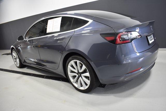 Photo of 2020 Gray Tesla Model 3