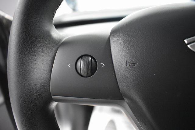 Photo of 2020 Gray Tesla Model 3