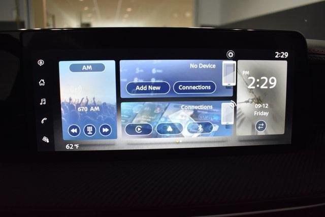Photo of 2025 Super Black Nissan Kicks