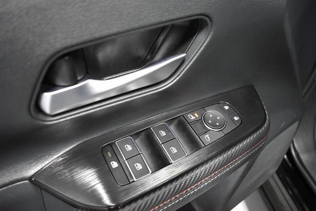 Photo of 2025 Super Black Nissan Kicks