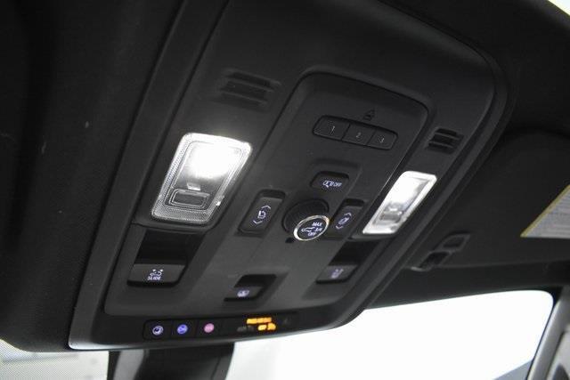 Photo of 2022 Black Chevrolet Suburban