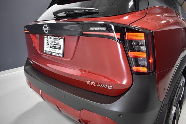 Photo of 2025 Scarlet Ember Tintcoat Nissan Kicks