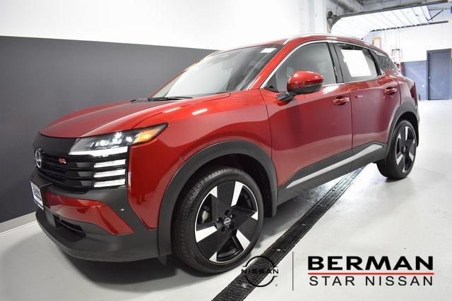 Photo of 2025 Scarlet Ember Tintcoat Nissan Kicks