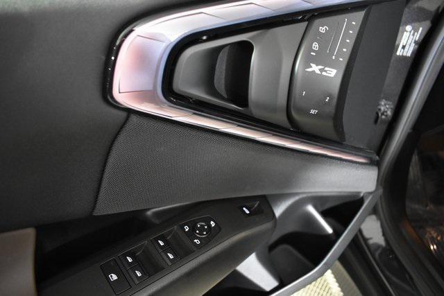 Photo of 2025 Gray BMW X3