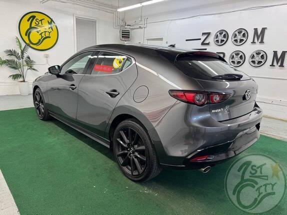Photo of 2021 Gray Mazda Mazda3