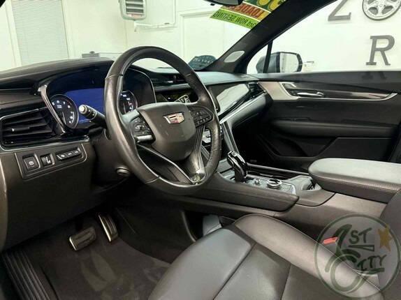 Photo of 2022 Satin Steel Metallic Cadillac XT6