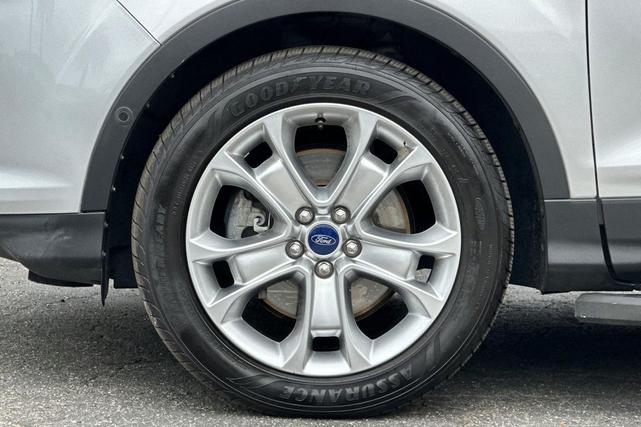 Photo of 2016 Ingot Silver Ford Escape