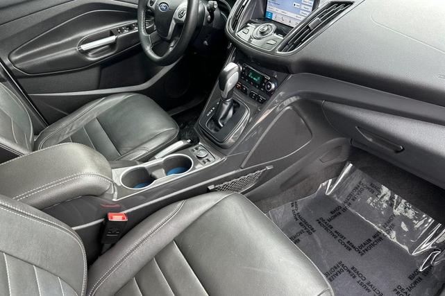Photo of 2016 Ingot Silver Ford Escape