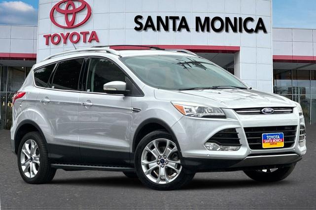 Photo of 2016 Ingot Silver Ford Escape