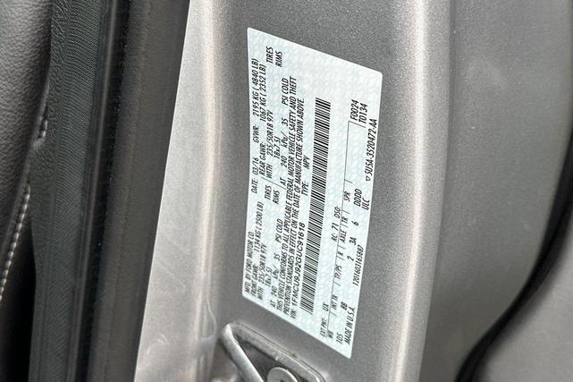 Photo of 2016 Ingot Silver Ford Escape