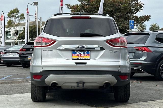 Photo of 2016 Ingot Silver Ford Escape