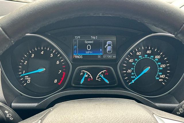 Photo of 2016 Ingot Silver Ford Escape