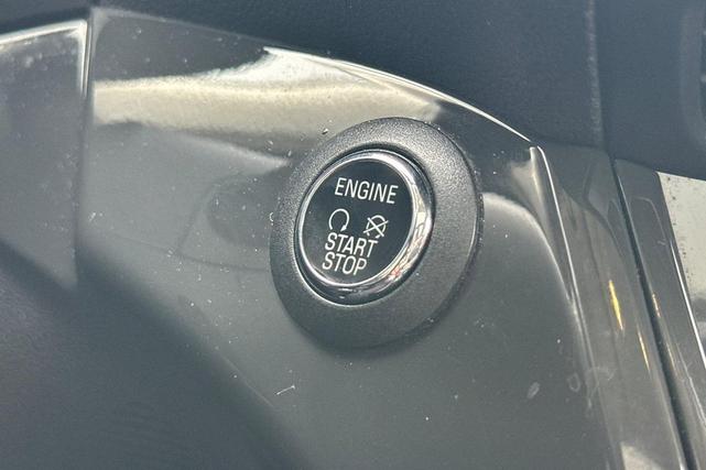Photo of 2016 Ingot Silver Ford Escape