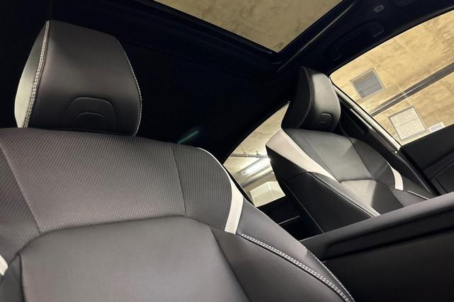 Photo of 2025 Ice Toyota Camry