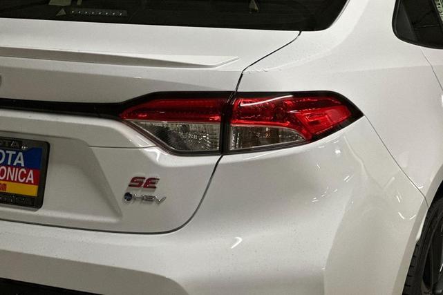 Photo of 2025 Ice Toyota Corolla Hybrid