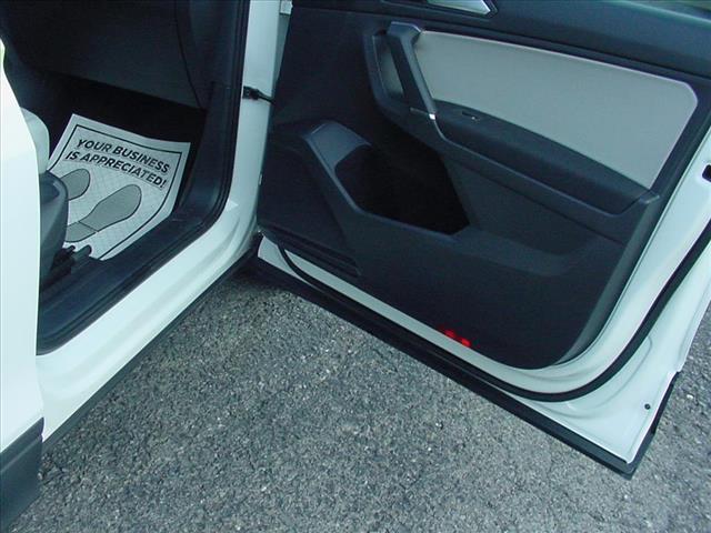 Photo of 2020 Pure White Volkswagen Tiguan
