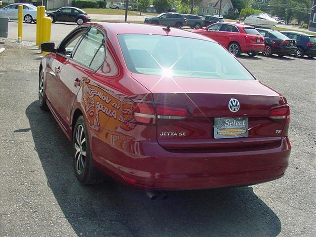 Photo of 2016 Red Volkswagen Jetta
